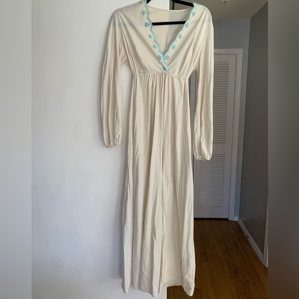 Vintage Vanity Fair Nighty in size Women’s Large
